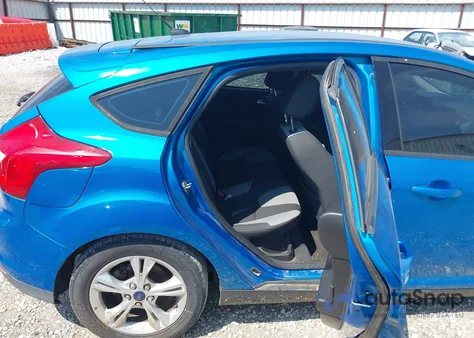 2014 Ford Focus Se из США, поврежденный, VIN 1FADP3K26EL452057